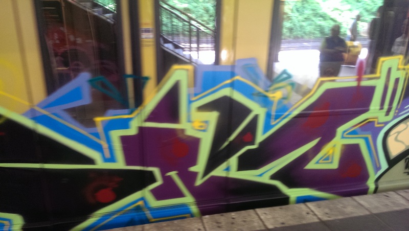 bvg-graffiti-berlin-19