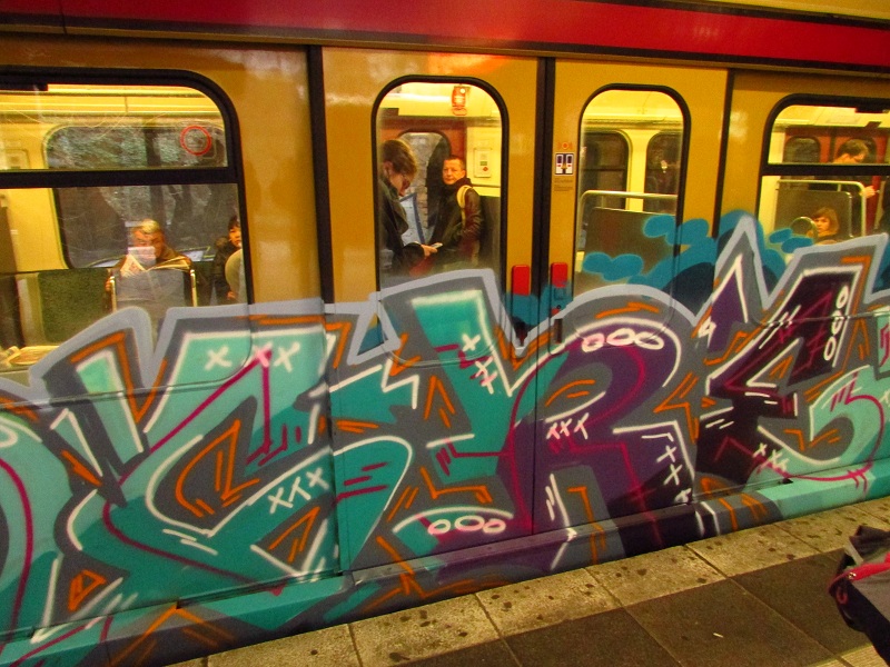 bvg-graffiti-berlin-29